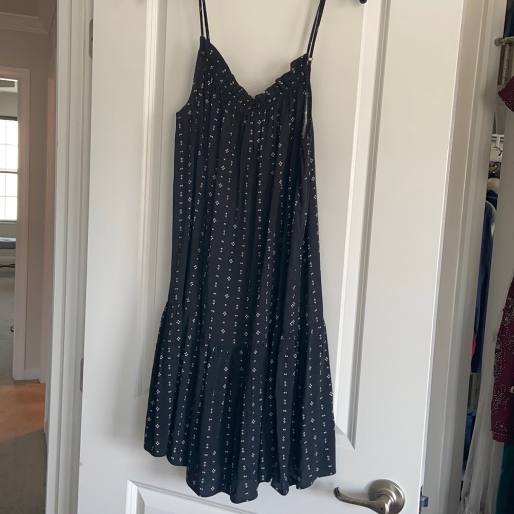 H&M black and white summer dress size 8 EUC